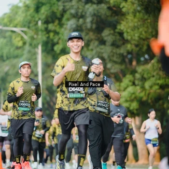 Runner Photo 6878224