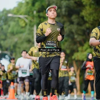 Runner Photo 6878242
