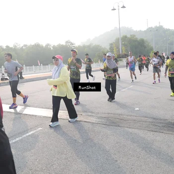 Runner Photo 6878251