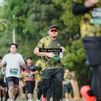 Runner Photo 6878304