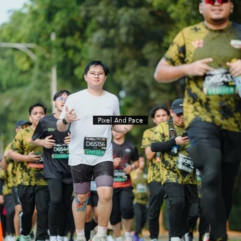 Runner Photo 6878311