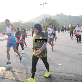 Runner Photo 6878315