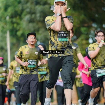 Runner Photo 6878331