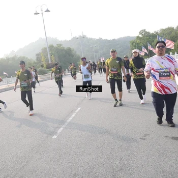 Runner Photo 6878356
