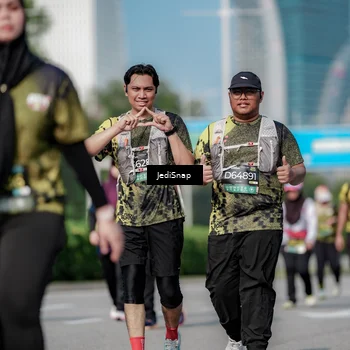 Runner Photo 6878386