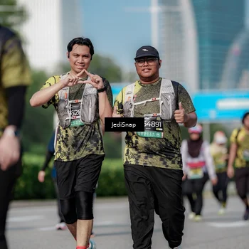 Runner Photo 6878403