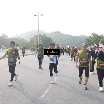 Runner Photo 6878424