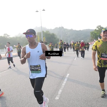 Runner Photo 6878438