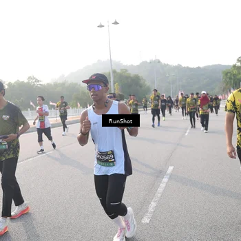 Runner Photo 6878439