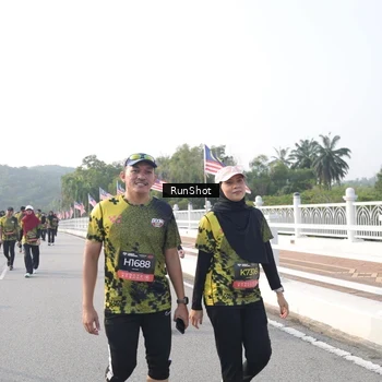 Runner Photo 6878448