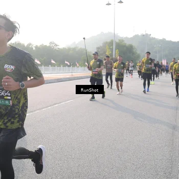 Runner Photo 6878466