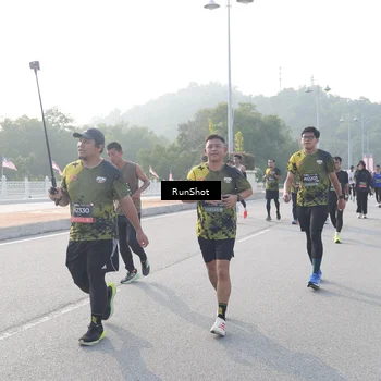 Runner Photo 6878482