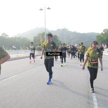 Runner Photo 6878502