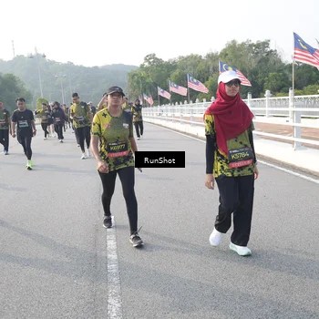 Runner Photo 6878511