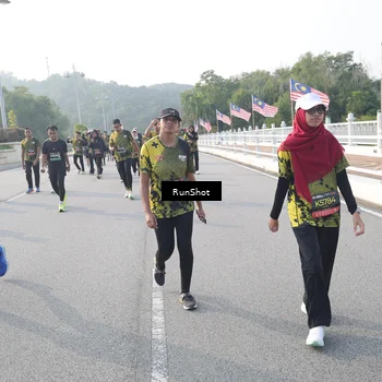Runner Photo 6878520