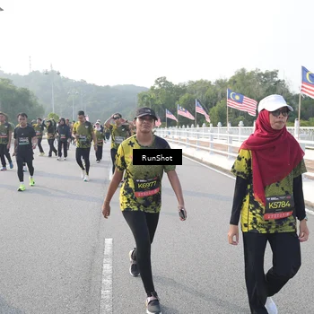 Runner Photo 6878529