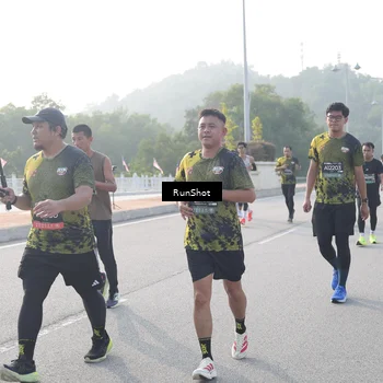 Runner Photo 6878535