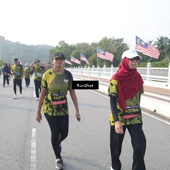 Runner Photo 6878538