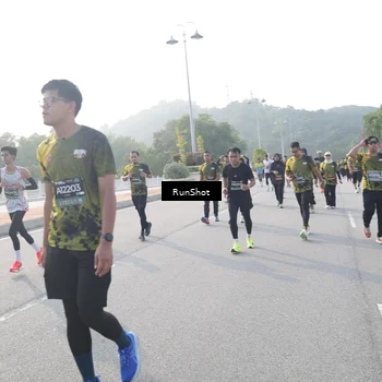 Runner Photo 6878543