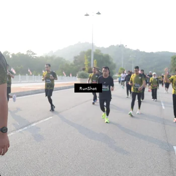 Runner Photo 6878555