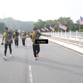 Runner Photo 6878571
