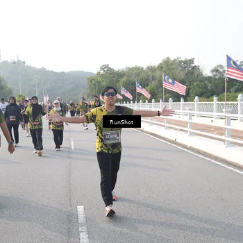Runner Photo 6878573