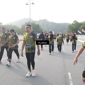 Runner Photo 6878585