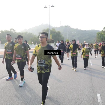 Runner Photo 6878590
