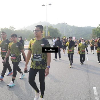 Runner Photo 6878591