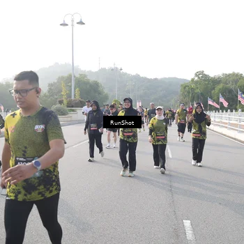 Runner Photo 6878598