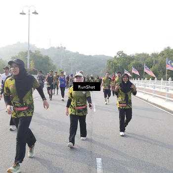 Runner Photo 6878624