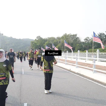 Runner Photo 6878631