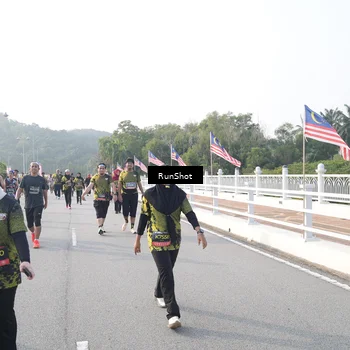 Runner Photo 6878636
