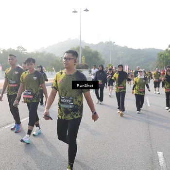 Runner Photo 6878643
