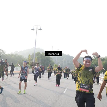 Runner Photo 6878670