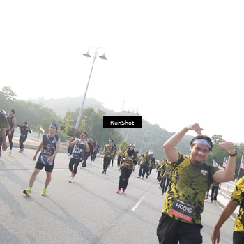 Runner Photo 6878673
