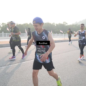 Runner Photo 6878707