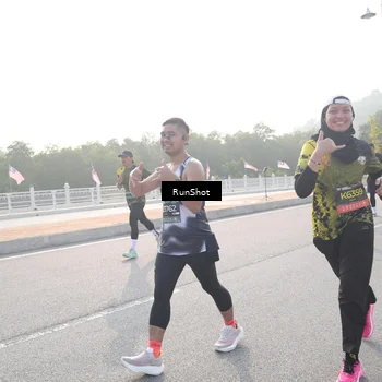 Runner Photo 6878721
