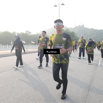 Runner Photo 6878751