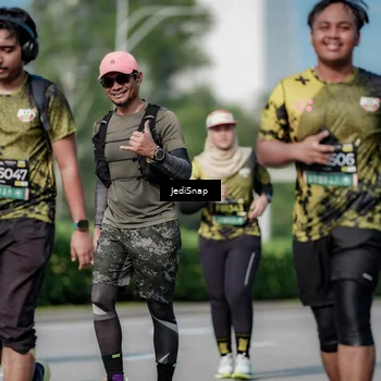 Runner Photo 6878758