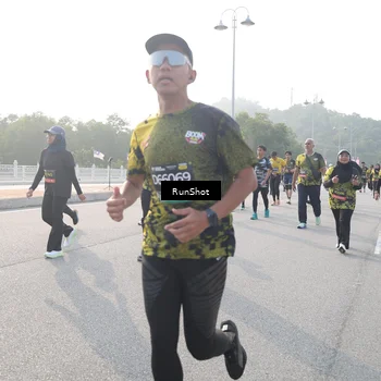 Runner Photo 6878761