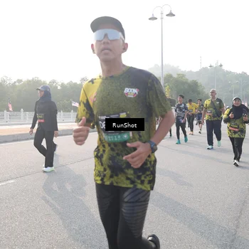 Runner Photo 6878763