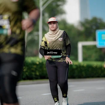 Runner Photo 6878775