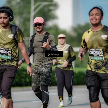 Runner Photo 6878784