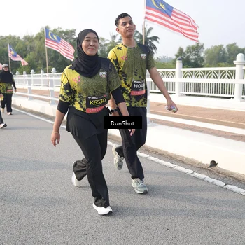 Runner Photo 6878803