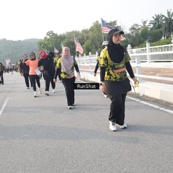 Runner Photo 6878837