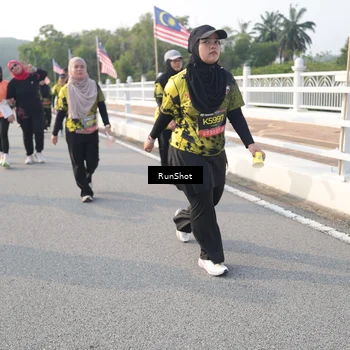 Runner Photo 6878849