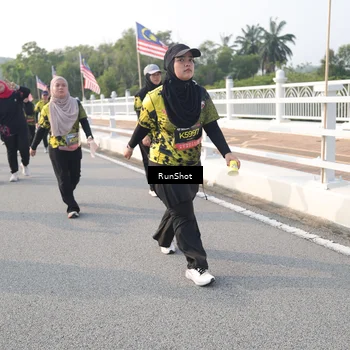 Runner Photo 6878850