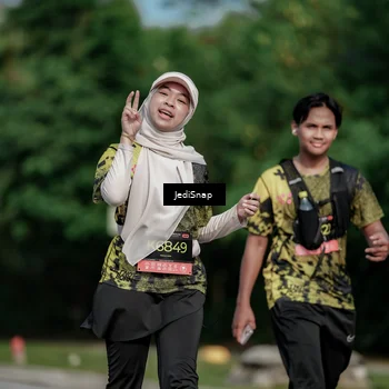 Runner Photo 6878852