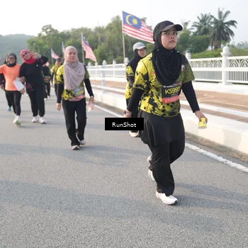Runner Photo 6878853